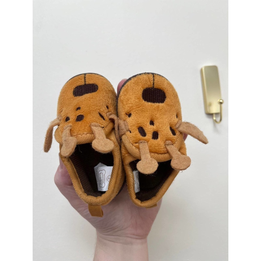 Ackermans Baby Co Giraffe shoes, size 2 (baby)